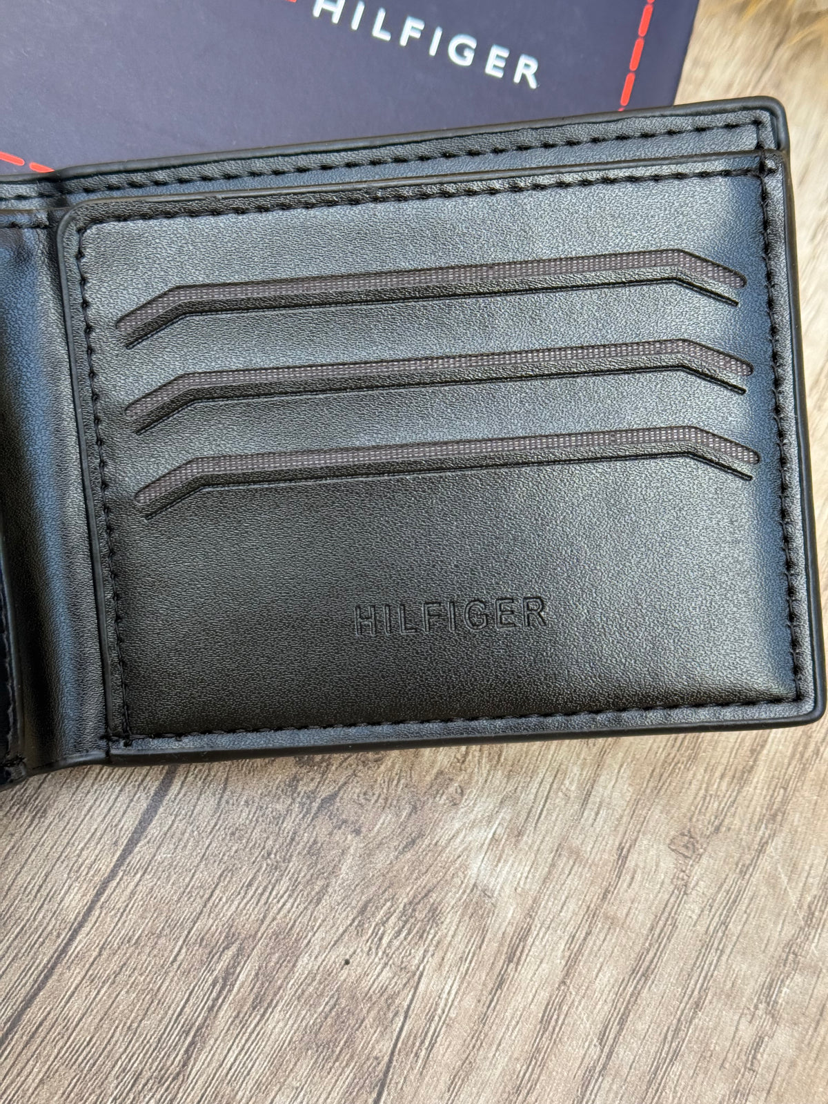 Tommy black WALLET