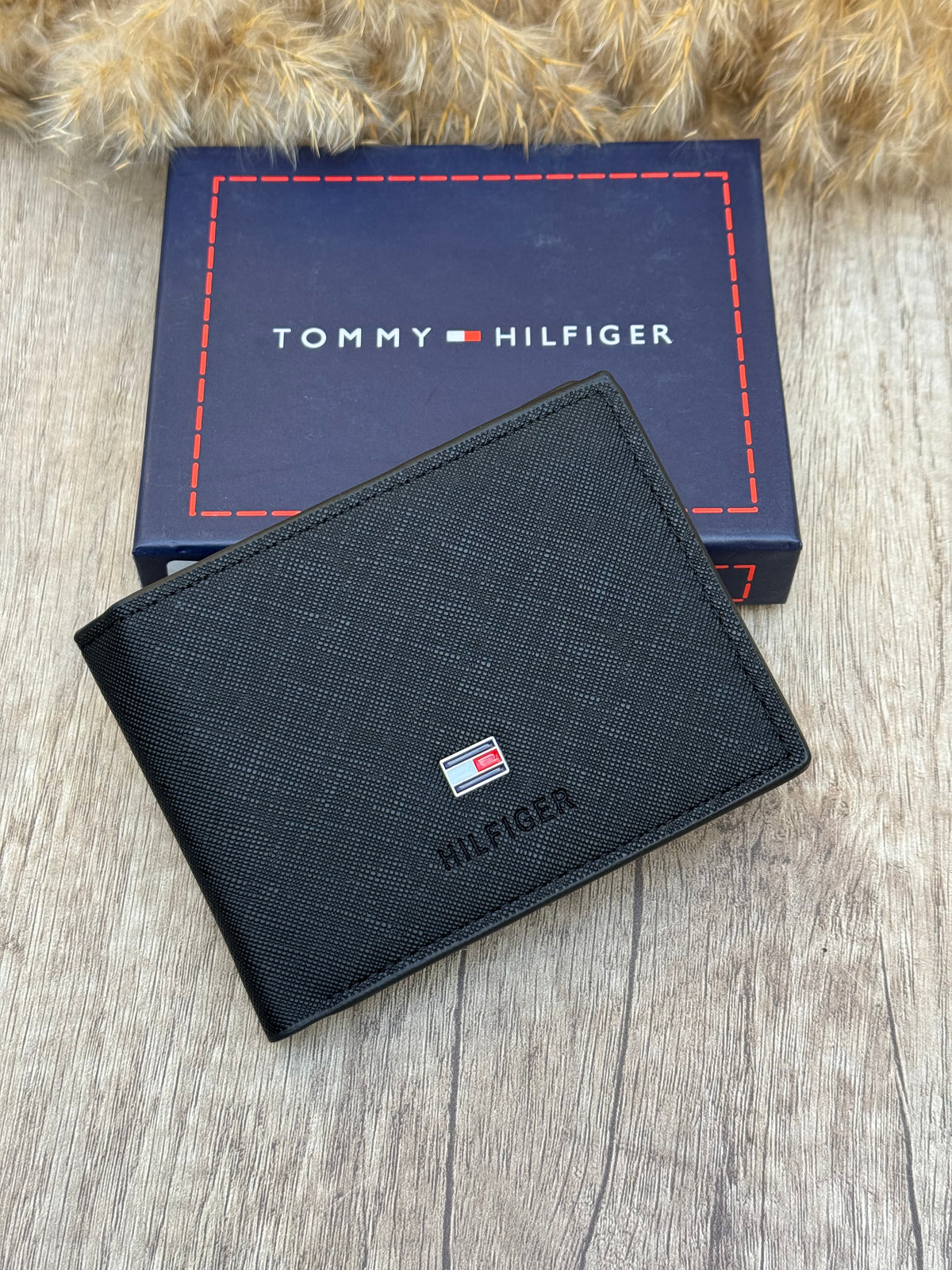 Tommy black WALLET