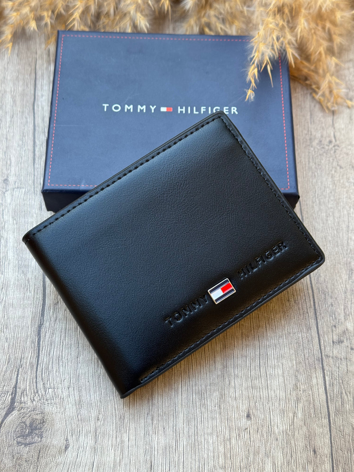 Tommy black WALLET v2