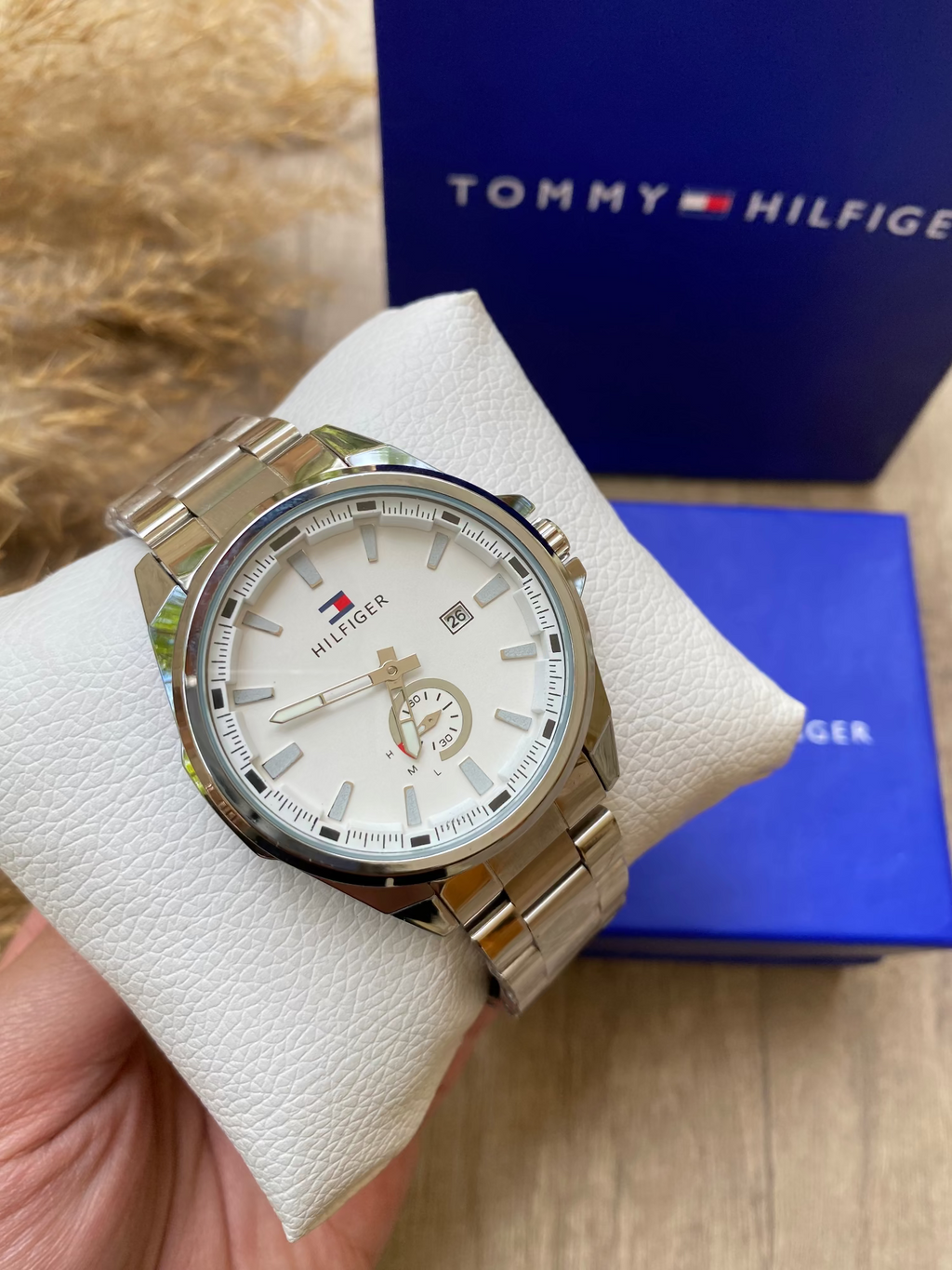 TOMMY HILFIGER WHITE V2