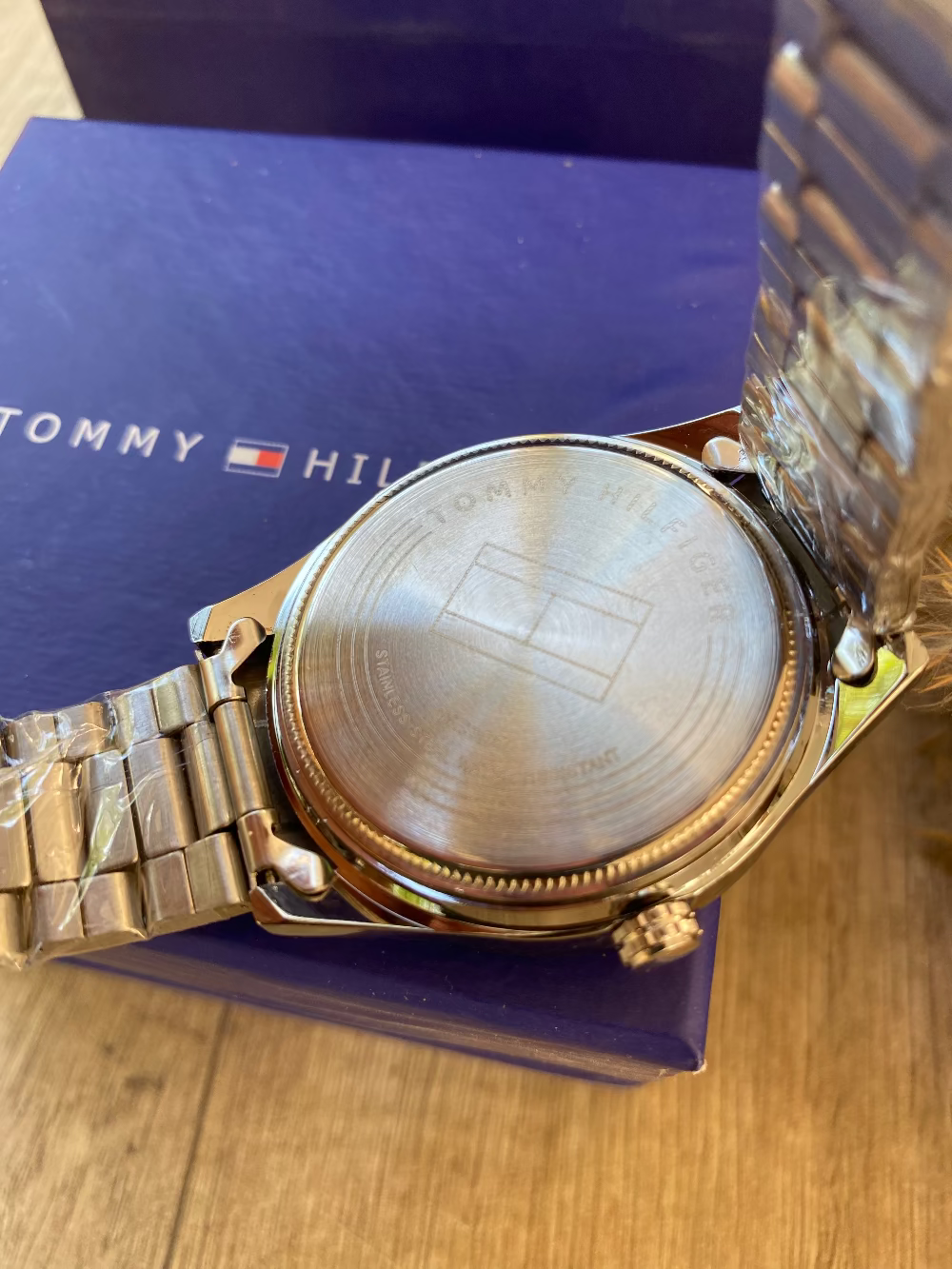 TOMMY HILFIGER DAY DATE