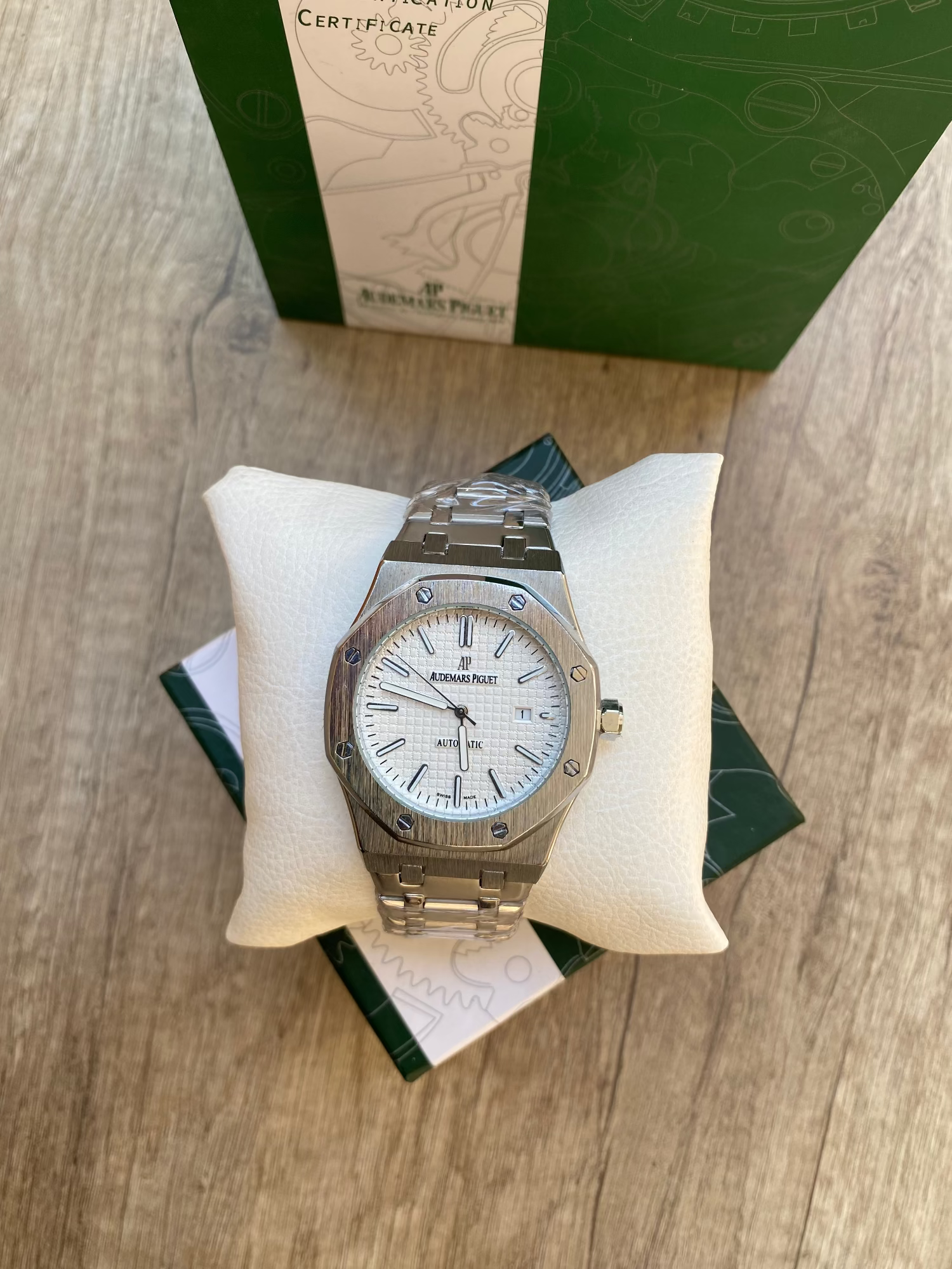 AUDEMARS white dial