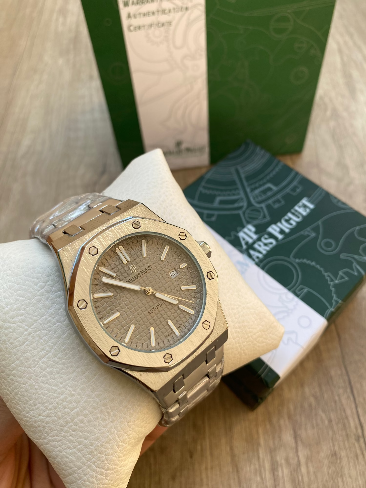 AUDEMARS grey dial