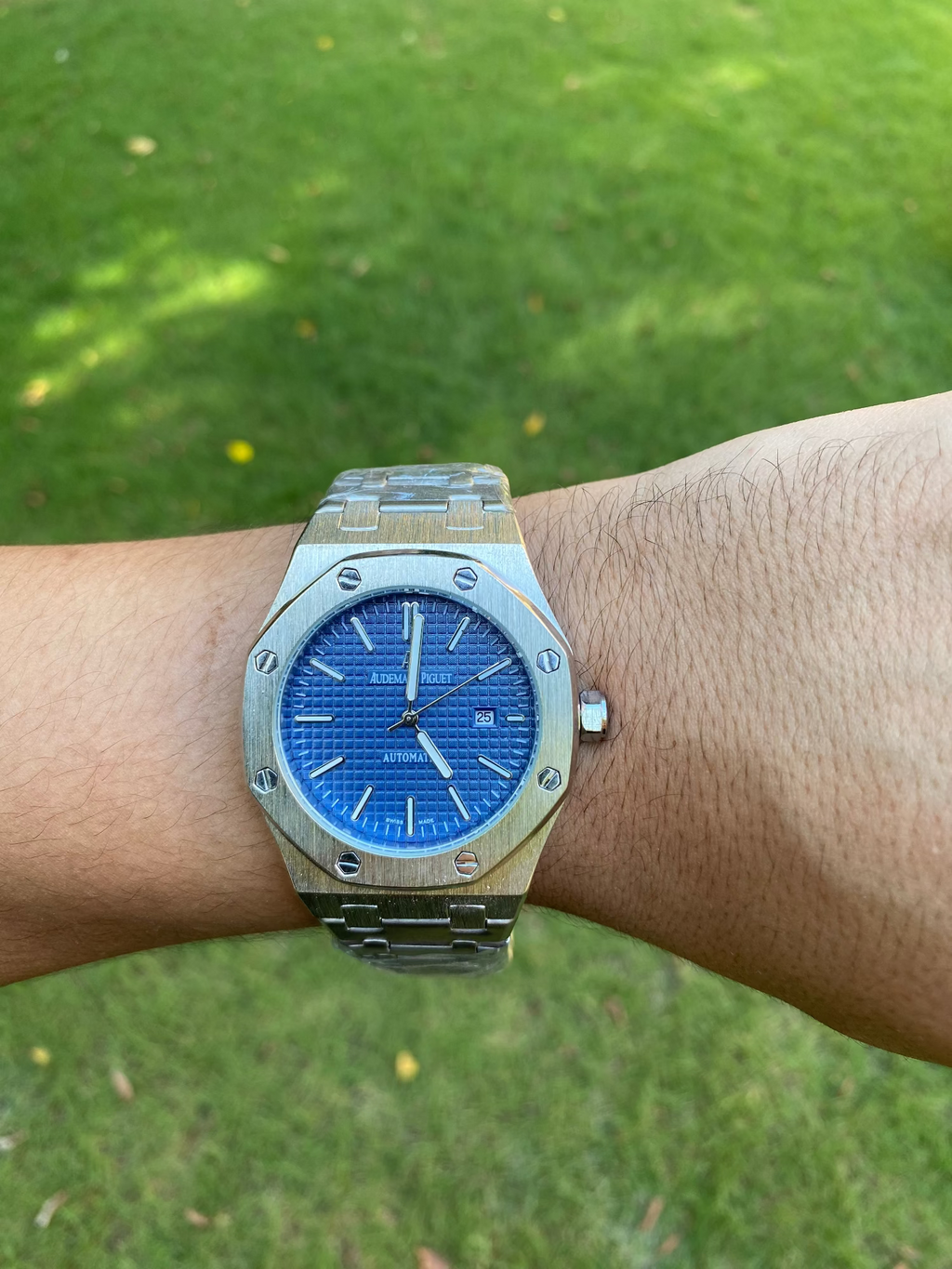AUDEMARS dark blue dial