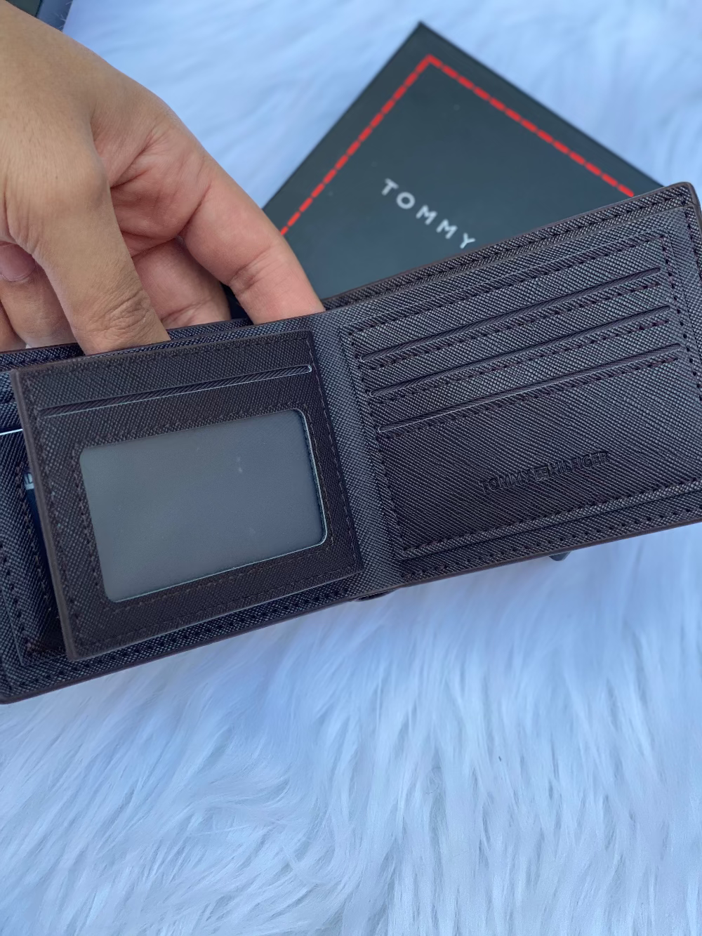 TOMMY BROWN WALLET