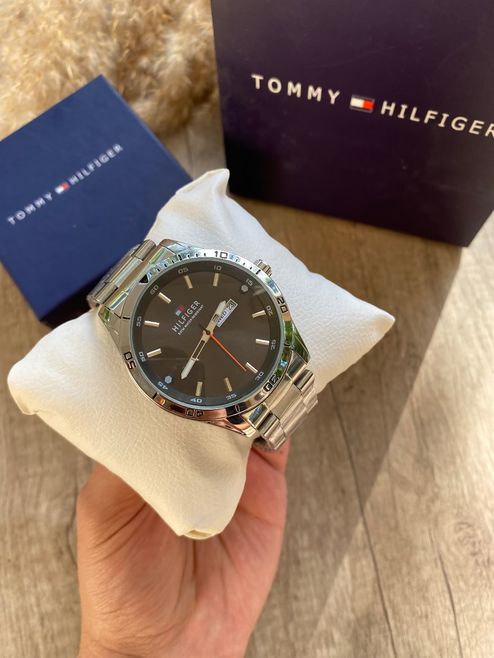 TOMMY HILFIGER DAY DATE