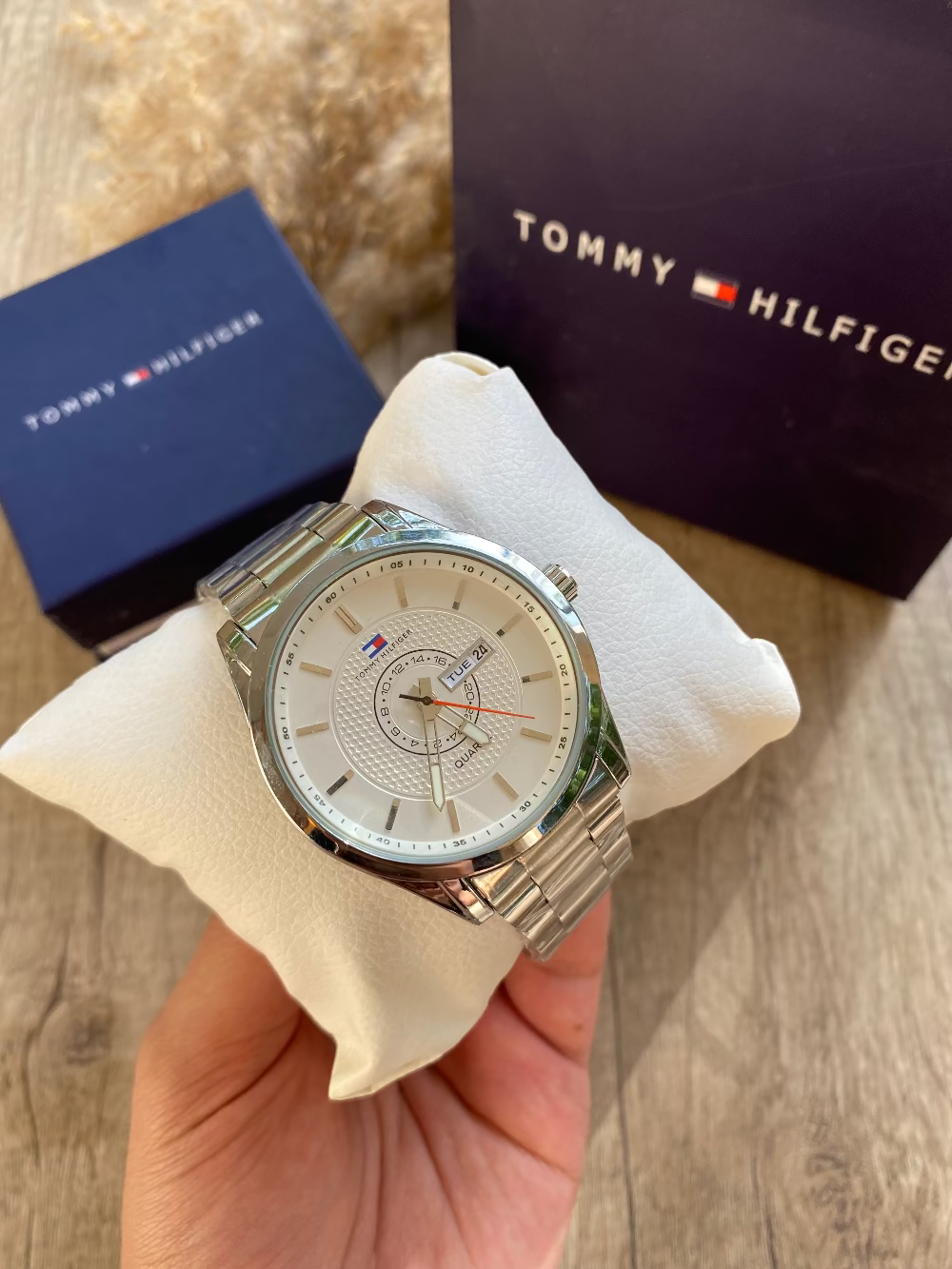 TOMMY HILFIGER WHITE DIAL