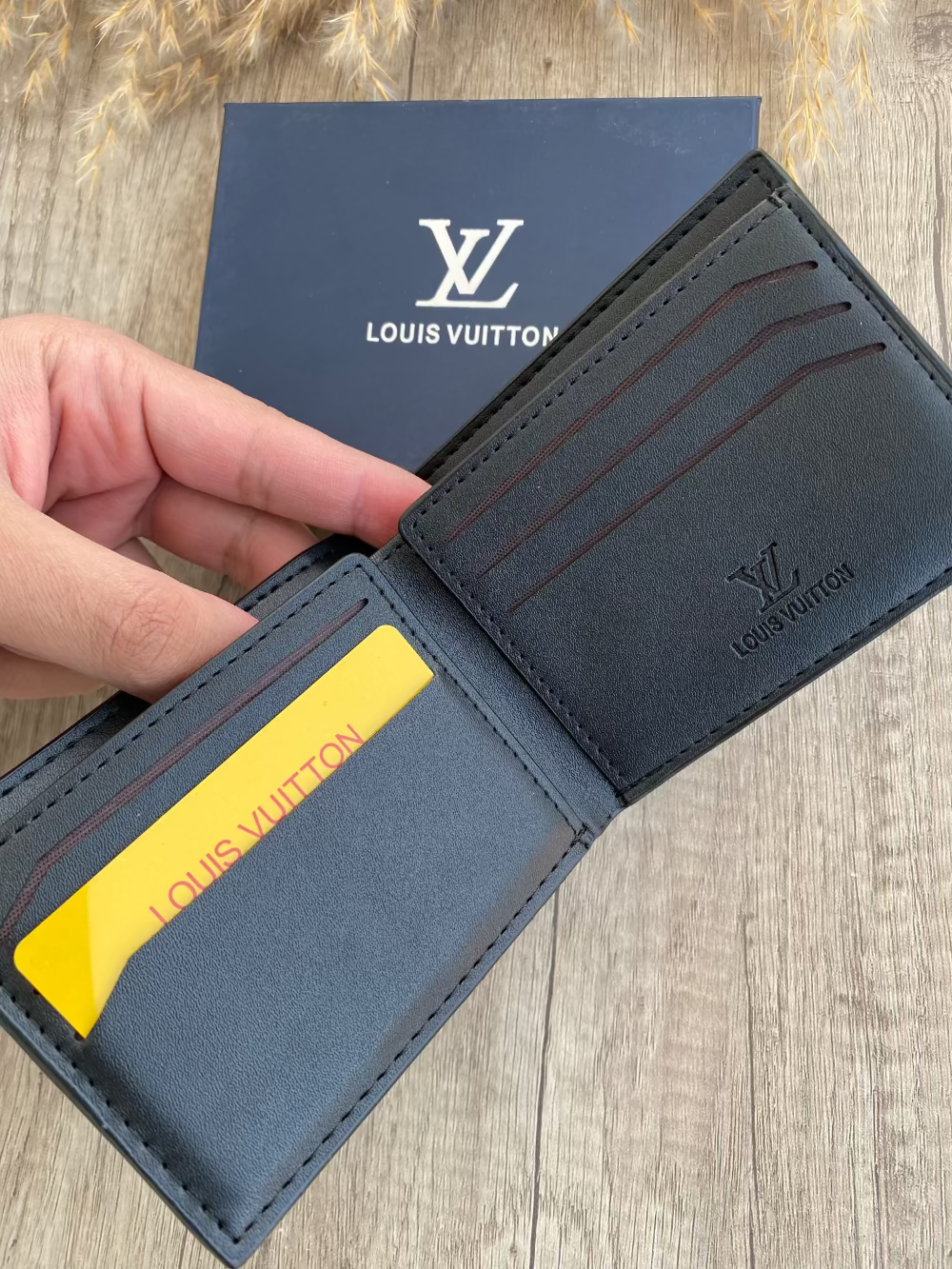LV WALLET
