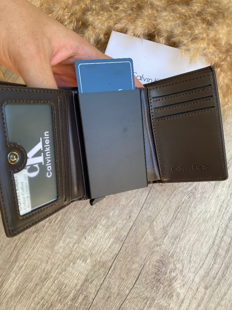 CK WALLET WITH METAL CARD