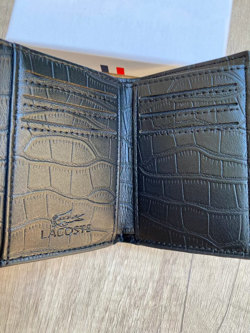 LACOSTE CROCO WALLET