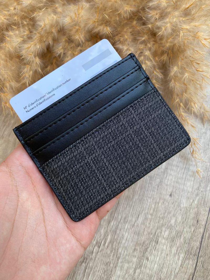 LACOSTE GREY CARD HOLDER