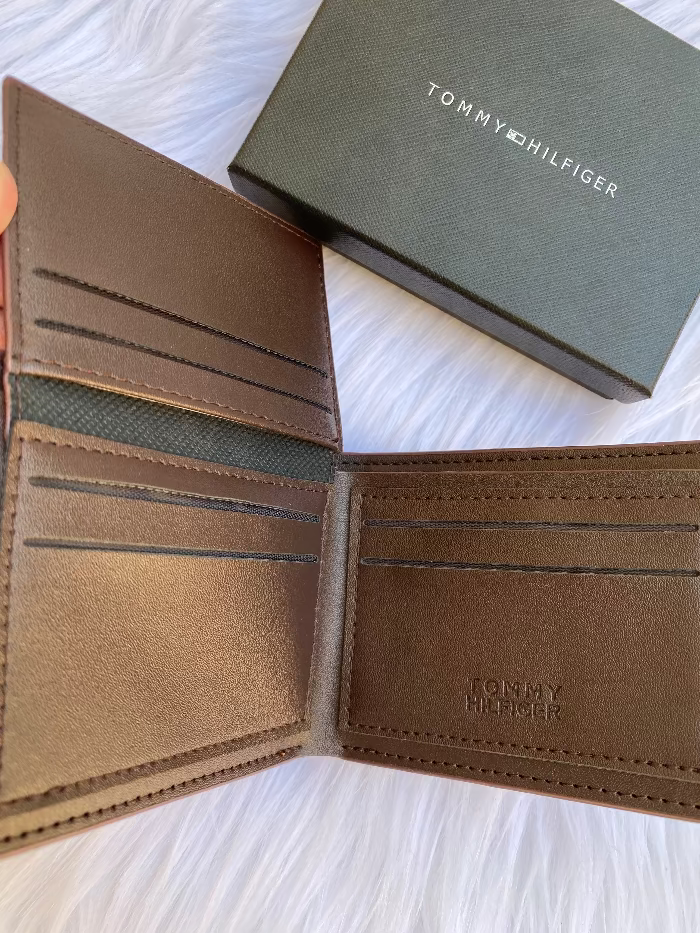 tommy brown wallet