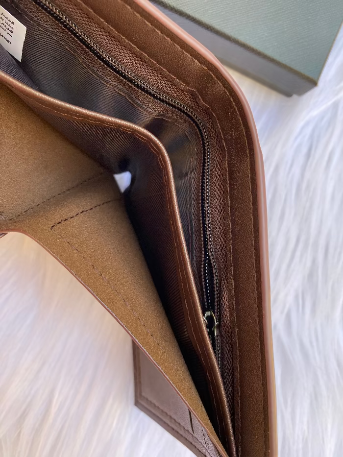 tommy brown wallet