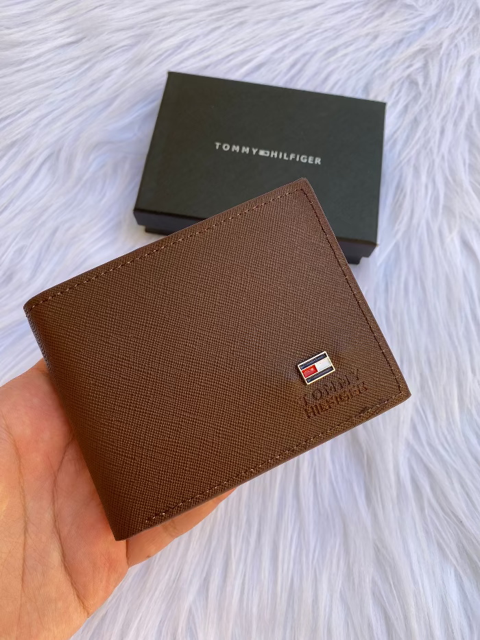 tommy brown wallet
